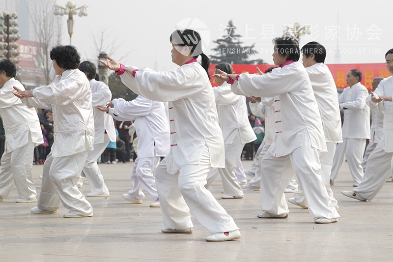 汶上县2013年元宵节民间艺术展演于今明两日分别在汶上中都文化广场和菩萨广场举行