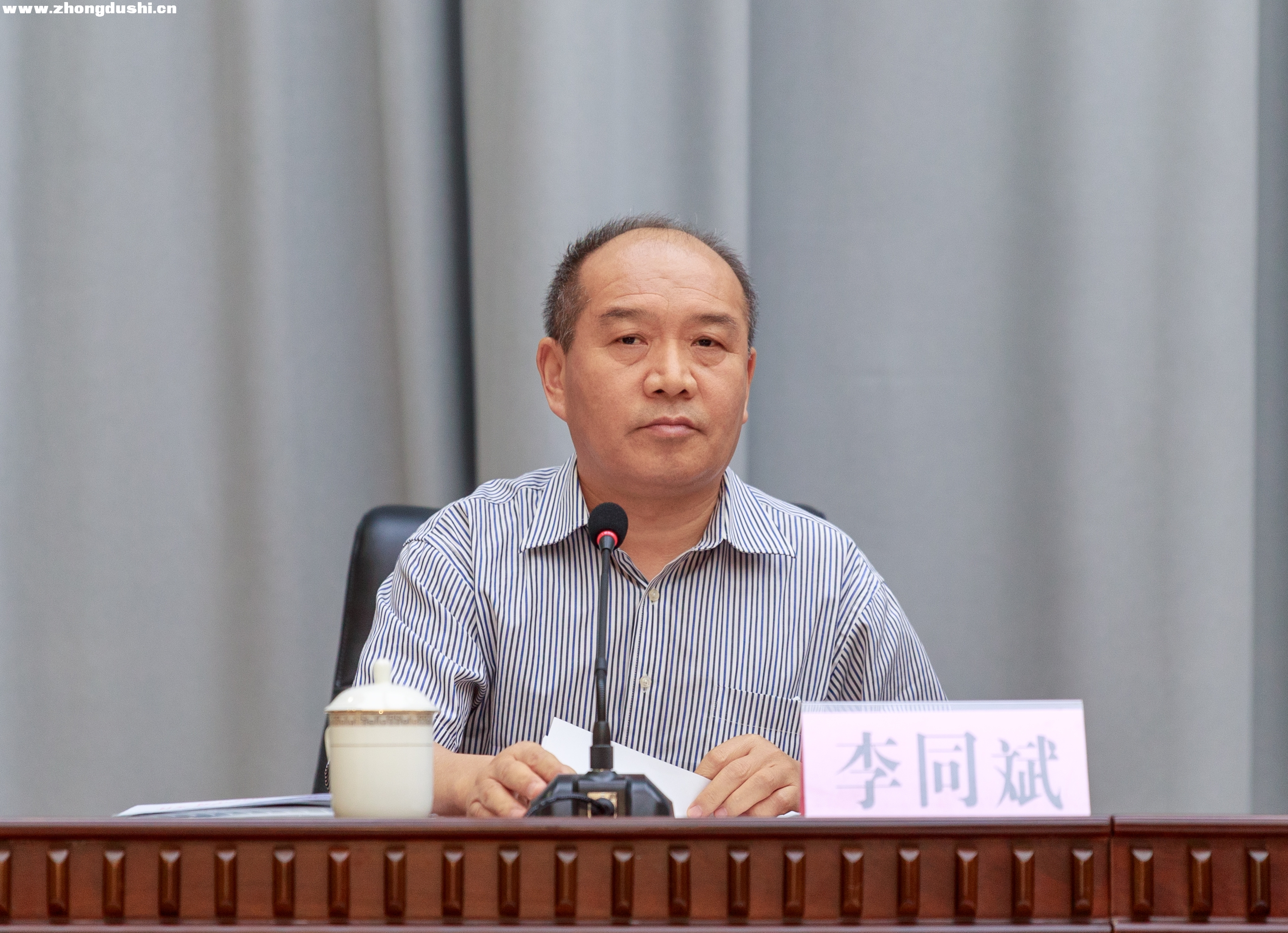 AT5I1225.jpg