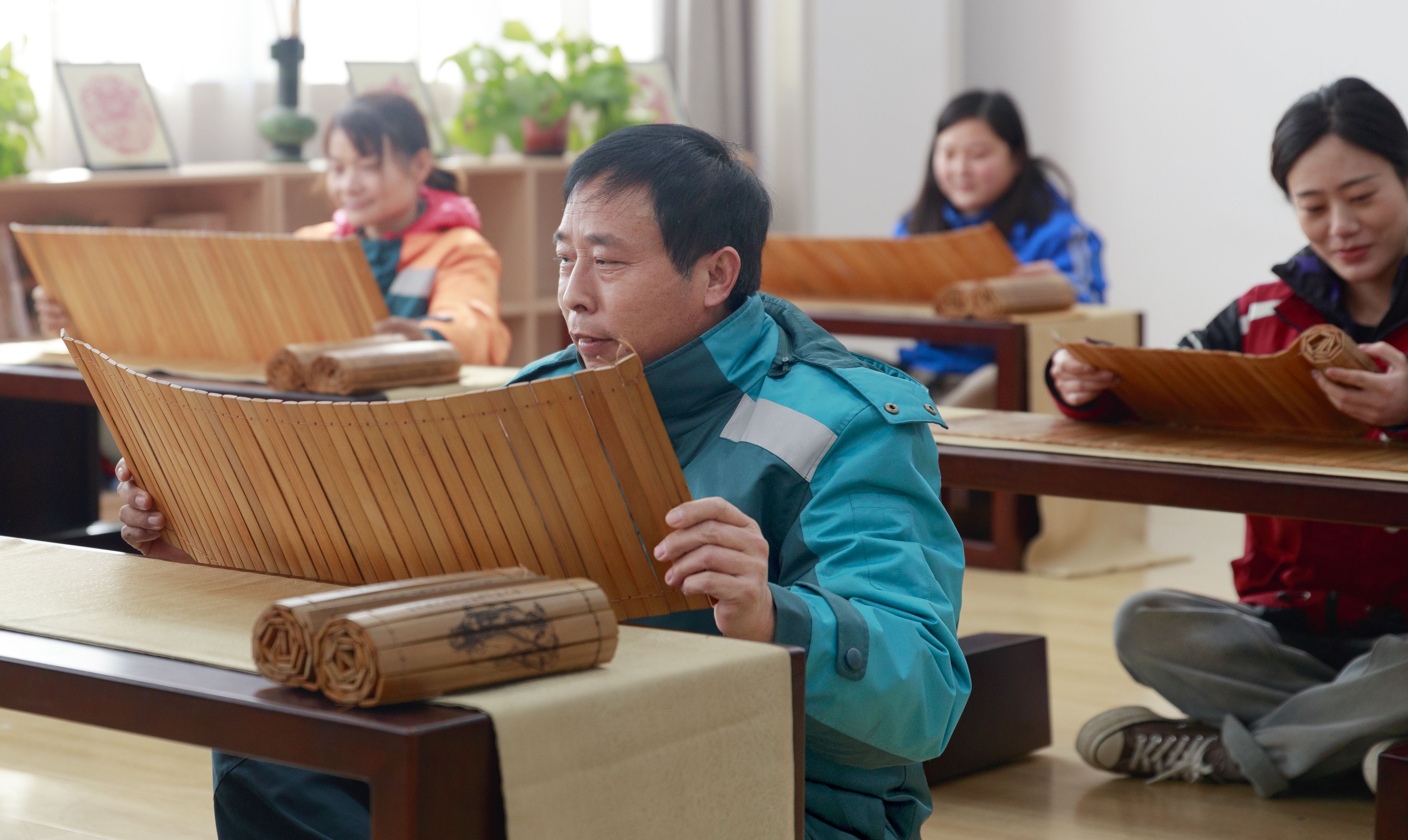 汶上县新就业形态劳动者温暖行动今日在东和园社区举行3